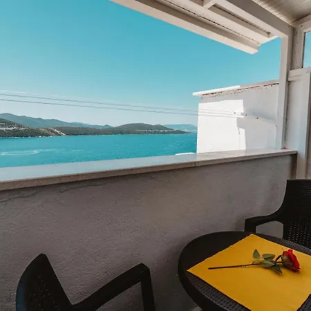 Anovi Apartment