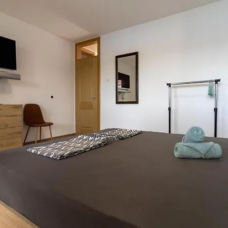 Apartment Anovi Neum